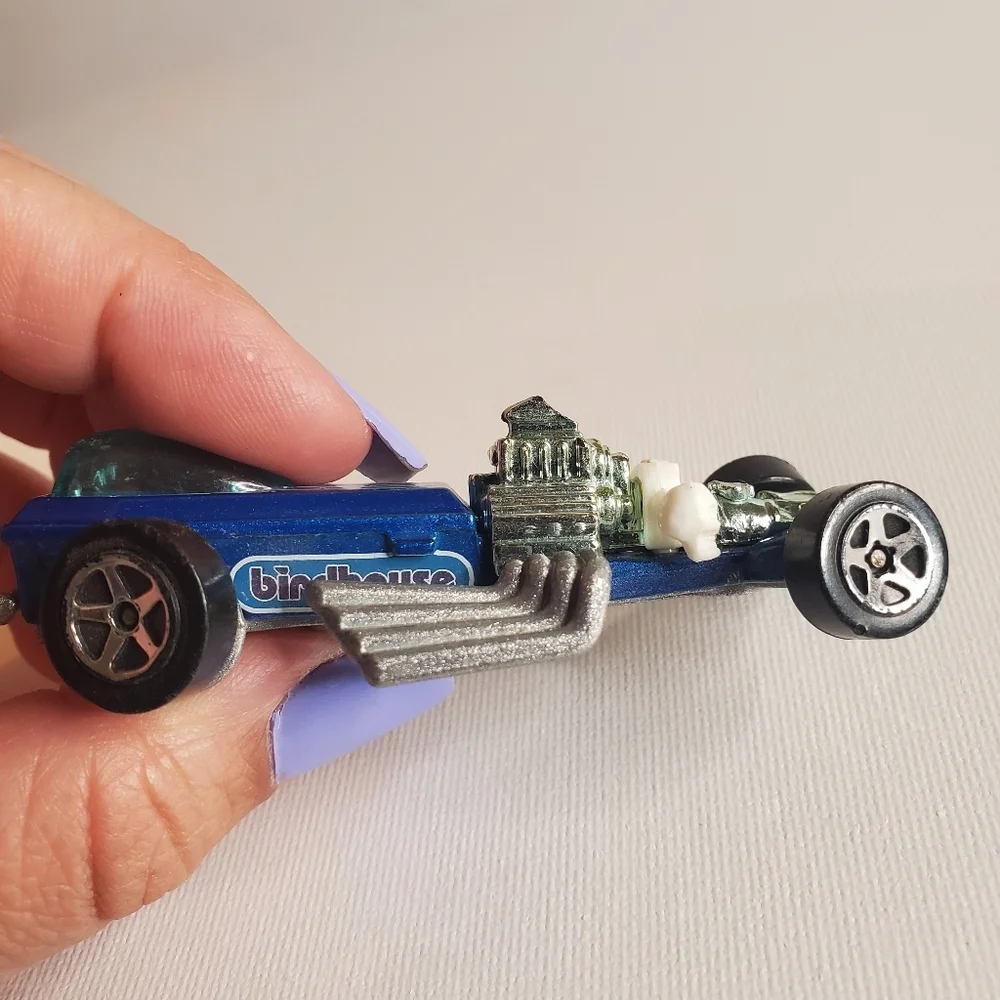 Vintage 1994- Birdhouse Hot Wheels